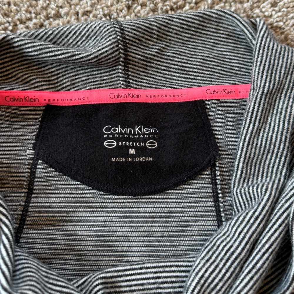 Calvin Klein Top - Picture 4 of 4